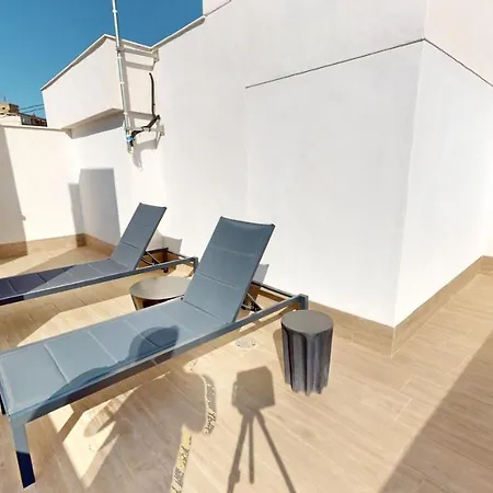 Colorful Penthouse Center 5c *