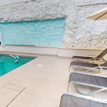 Colorful Penthouse Center 5c * Alicante